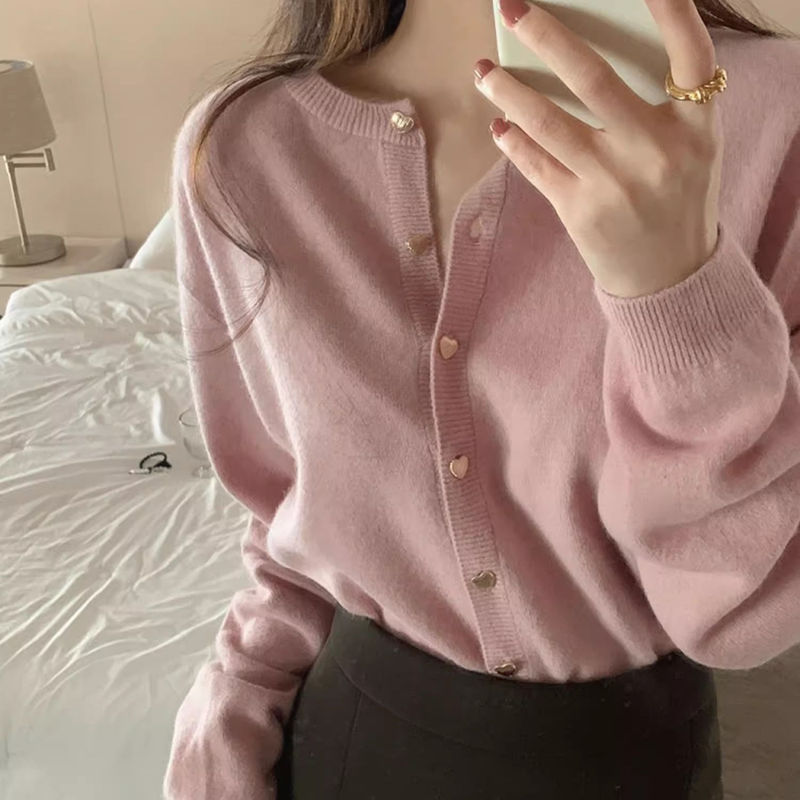 Solid Color Slimming Knit Cardigan Jacket for Women 2026 Autumn and Winter Outfit, High-End Stylish Sweater for Outerwear, Age-Reducing Solid Color Slimming Knit Cardigan Jacket for Women 2026 Autumn and Winter Outfit, High-End Stylish Sweater for Outerwear, Age-Reducing