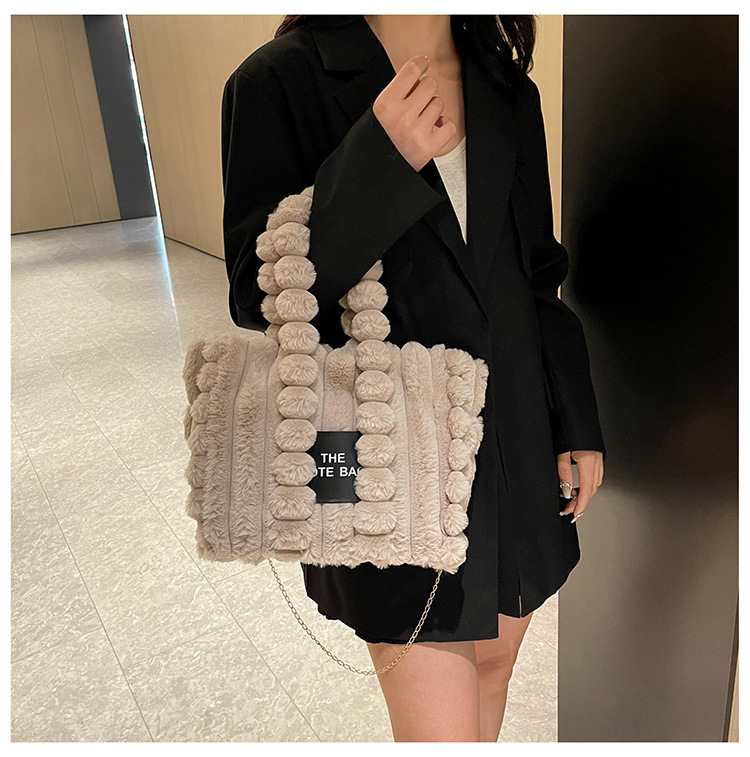 Pu Leather Material Winter New Portable Letter Fur Bag Large Capacity Women's Chain Shoulder Messenger Bag Tote Plush Bag