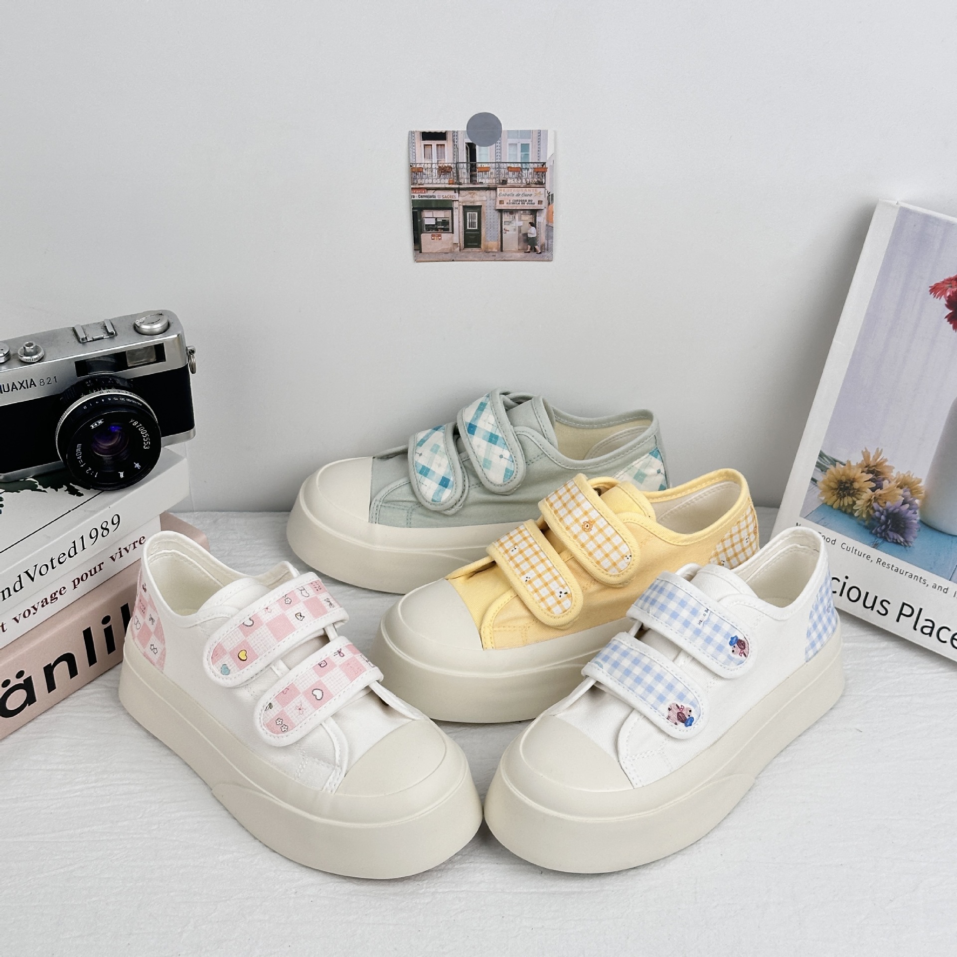 Farwave Velcro zapatos de mujer 2025 nuevos zapatos de skate casuales de verano zapatos blancos nichos zapatos de lona zapatos de bolsa