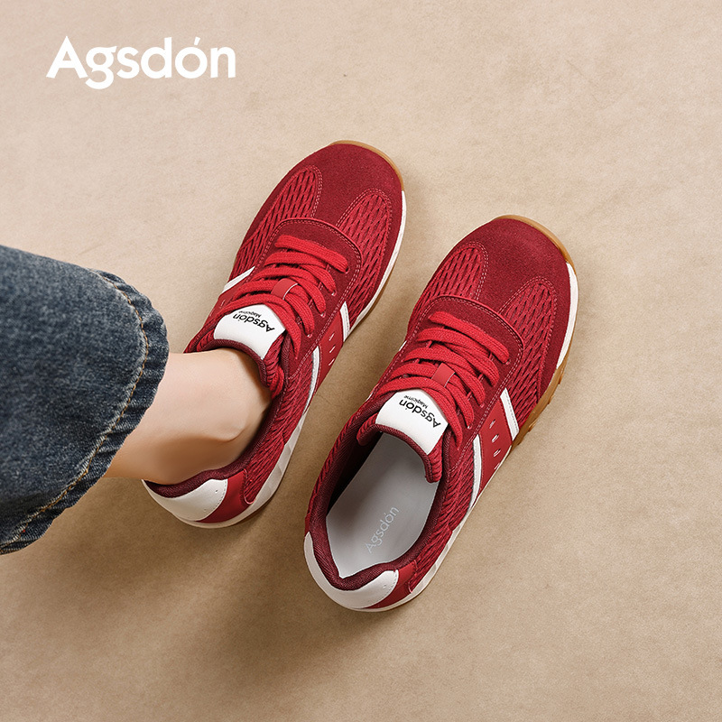 Zapatos de entrenamiento rojos para mujeres 2025 nuevos zapatos deportivos ligeros de otoño con suela gruesa, zapatos casuales retro