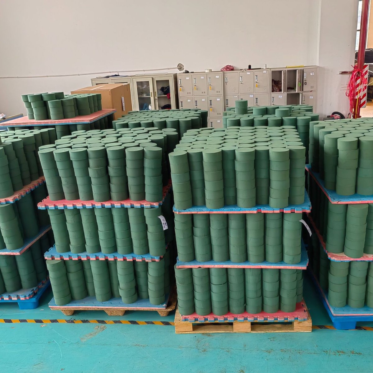 Espuma floral verde, cubo de espuma floral, base para arreglos florales, materiales para arreglos florales, espuma floral de estilo pequeño y fragante, espuma floral redonda de alta densidad