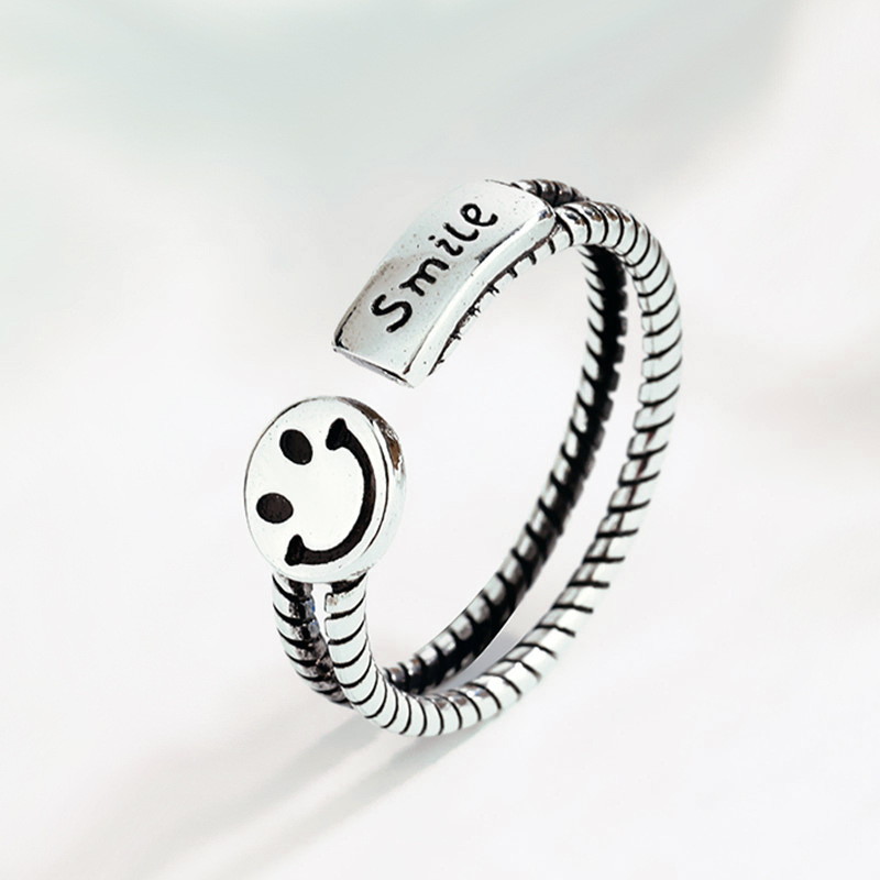 レトロなアルファベットの指輪の組み合わせins韓東大門ヒップホップはs 925銀の英語の指輪の対外貿易の卸売りをめっきします。