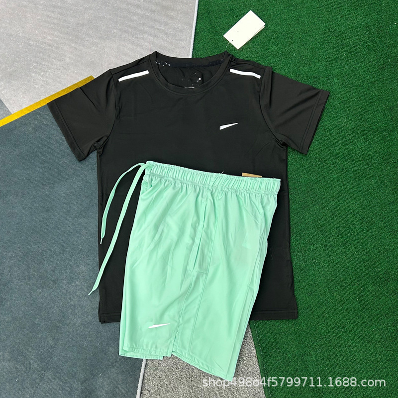 Summer Sports Quick-Drying Short-Sleeved T-Shirt Shorts Set for Men and Women, Breathable, Sweat-Absorbent, Fitness, Running, Training, Quick-Drying Tops Summer Sports Quick-Drying Short-Sleeved T-Shirt Shorts Set for Men and Women, Breathable, Sweat-Absorbent, Fitness, Running, Training, Quick-Drying Tops