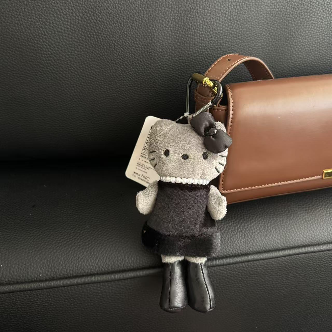 新品ハローキティかわいい人形横座りハローキティキティちゃんバッグペンダント下げ人形ぬいぐるみぬいぐるみストラップ