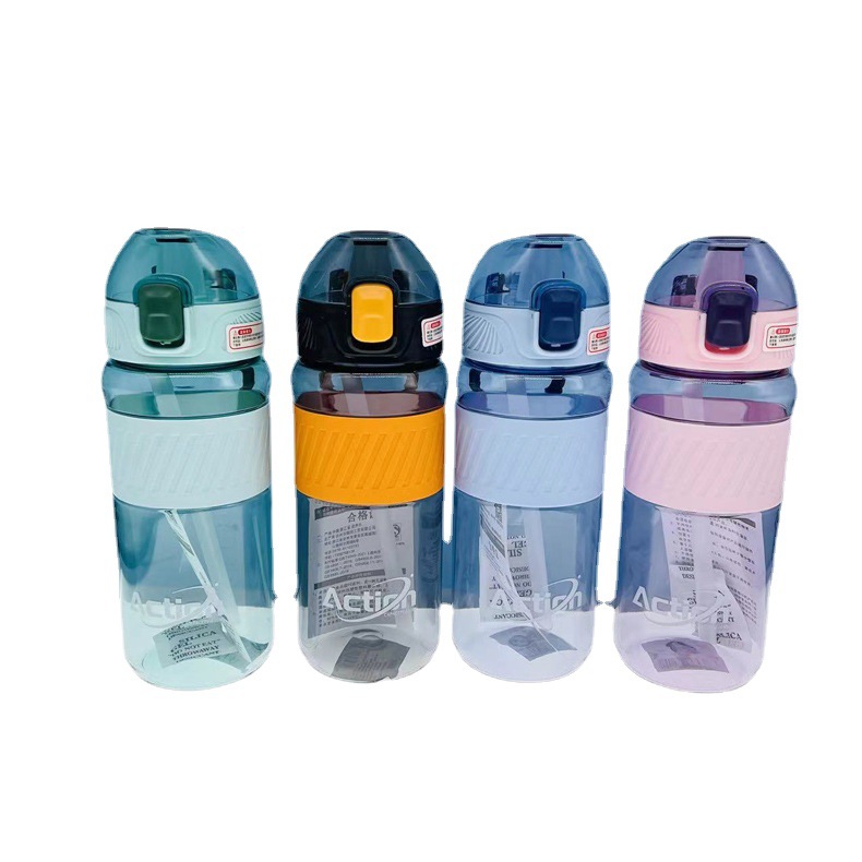 Fábrica personalizada nueva taza de plástico deportiva al aire libre estudiantes con cerradura conveniente para llevar taza de agua de plástico de paja boca de pato