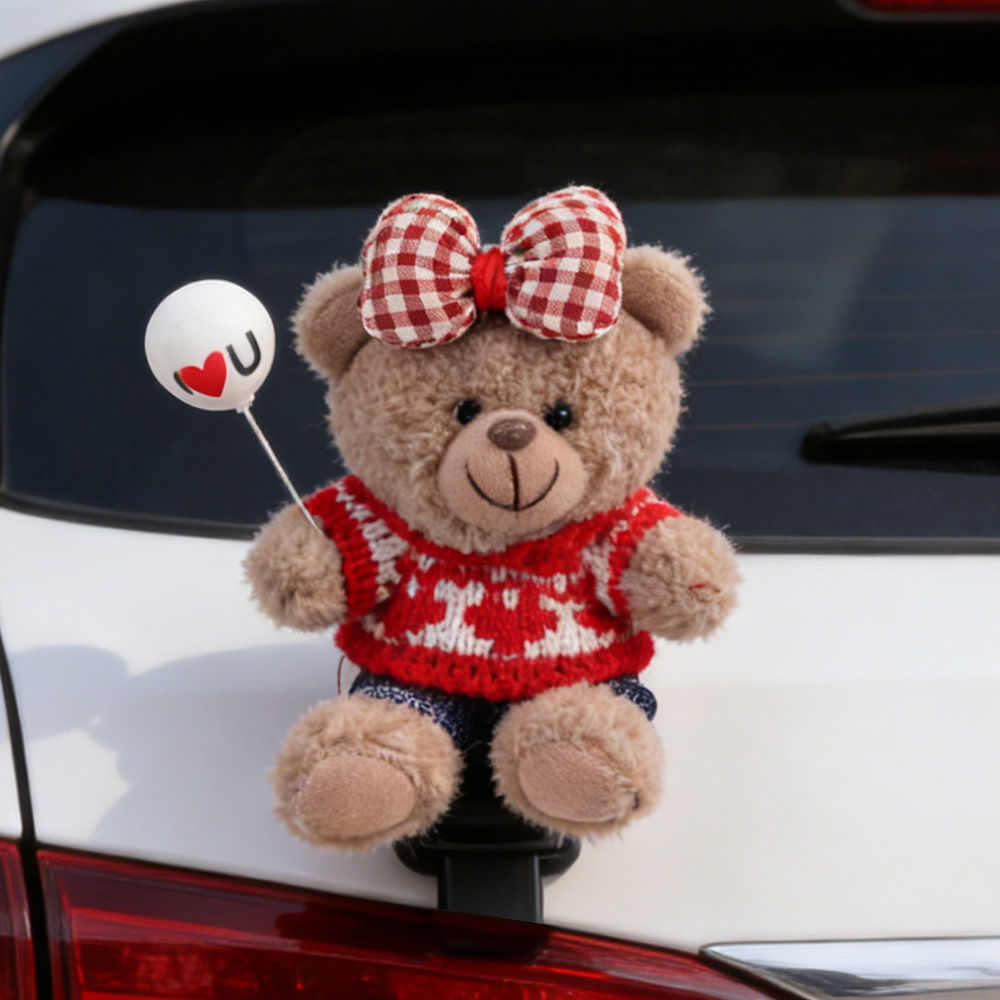 Colgante de coche Colgante trasero Dibujos animados lindo oso trasero trasero muñeca adorno pegatina baúl fuera del coche muñeca