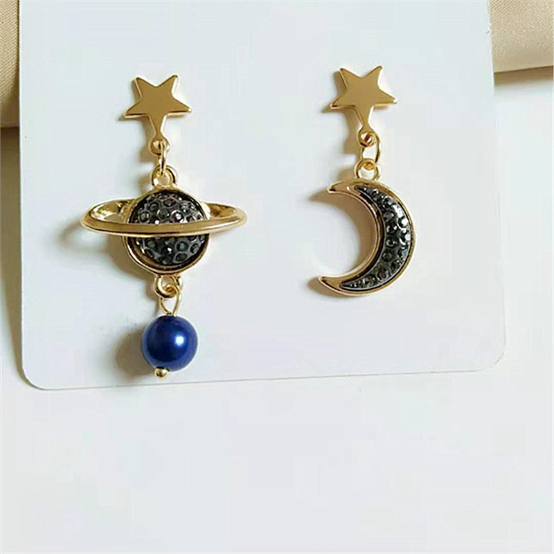 Alloy Material Fashion Star Moon Alloy Plating Women's Drop Earrings 1 Pair