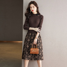 时尚修身针织连衣裙2023秋冬新款女装上新拼接假两件打底毛衣裙女