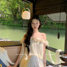 一字肩连衣裙女装法式晨袍礼服裙重工飘带度假风拖地露肩长款裙子
