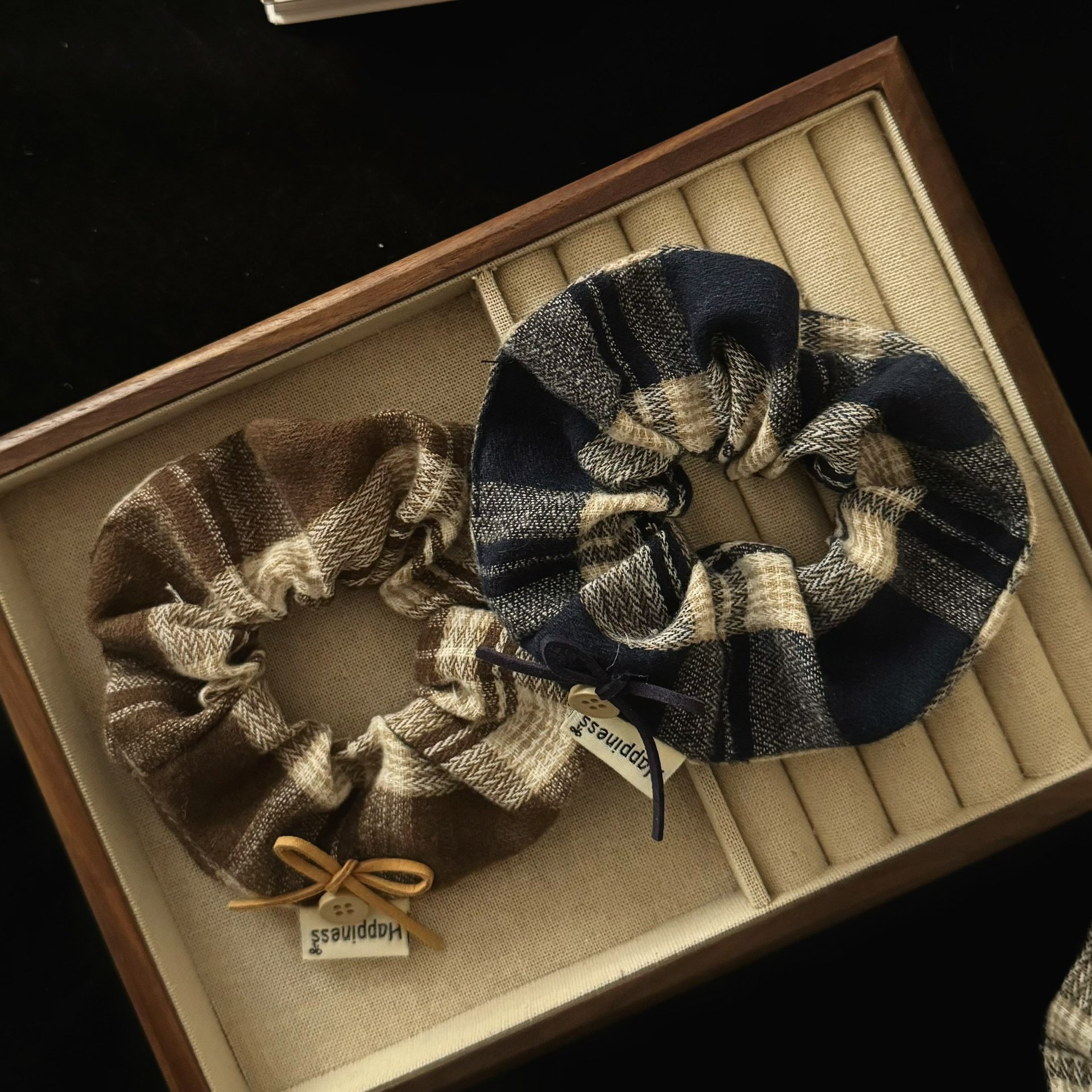 Korean Style Brown Plaid Scrunchie Hair Tie For Ponytail_voghion.com