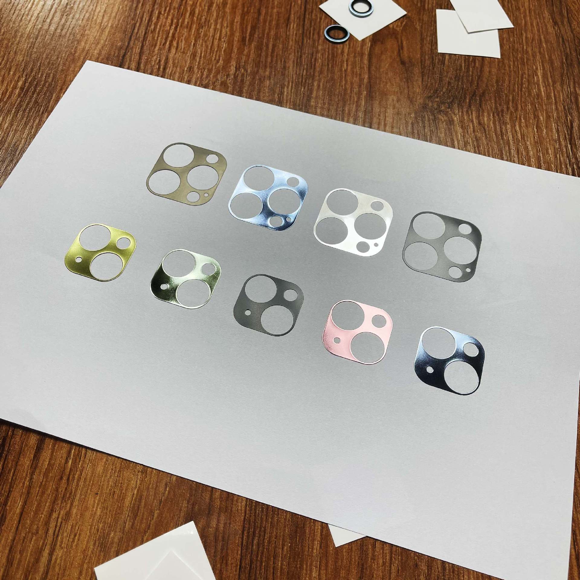 Adecuado para iPhone15Pro pegatina base de la Cámara Apple 15PROMAX lente película protectora pegatina base de metal