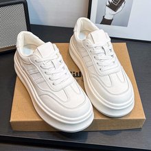 厚底小白鞋女2025年秋季新款休闲板鞋百搭轻便经典时尚增高松糕鞋