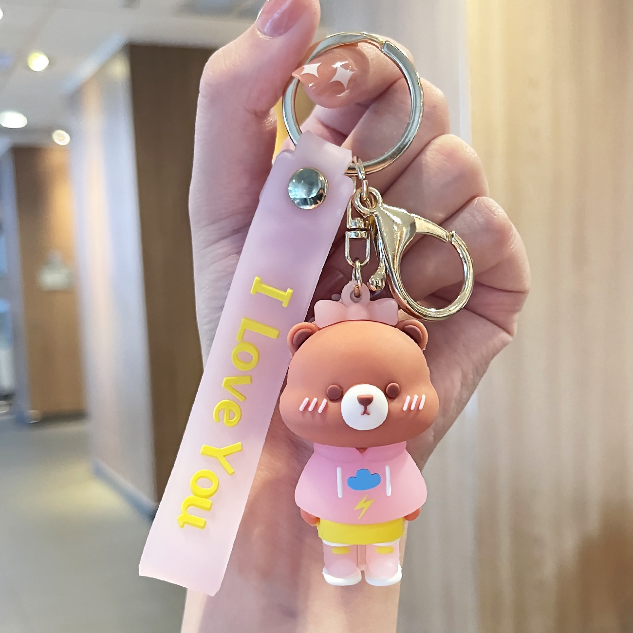 Venta directa de fábrica llavero colgante pequeño muñeca tridimensional llavero de coche mochila escolar colgante puesto al por mayor productos pequeños