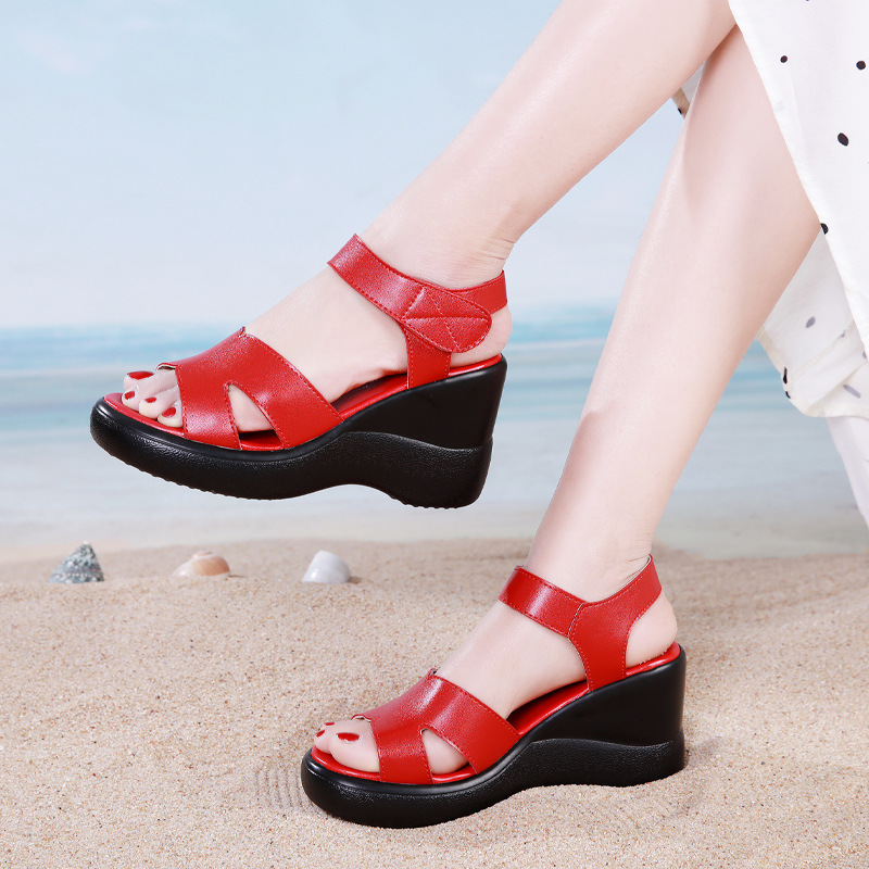 Summer red sandals for leisure