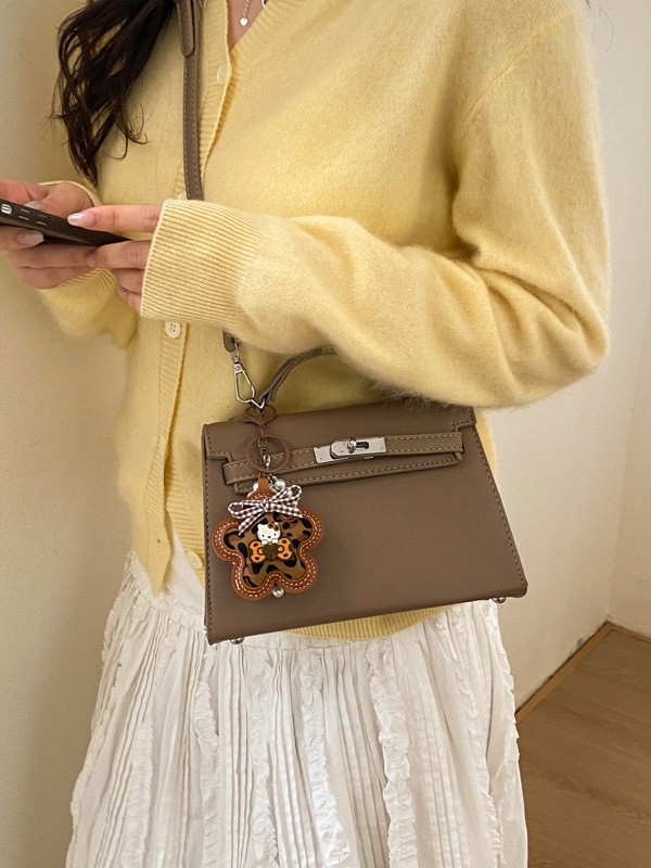 Nicho de alta sensación Kelly bolso de mano pequeño para mujeres 2026 nuevo estilo transfronterizo de moda lujoso ligero exquisito mochila