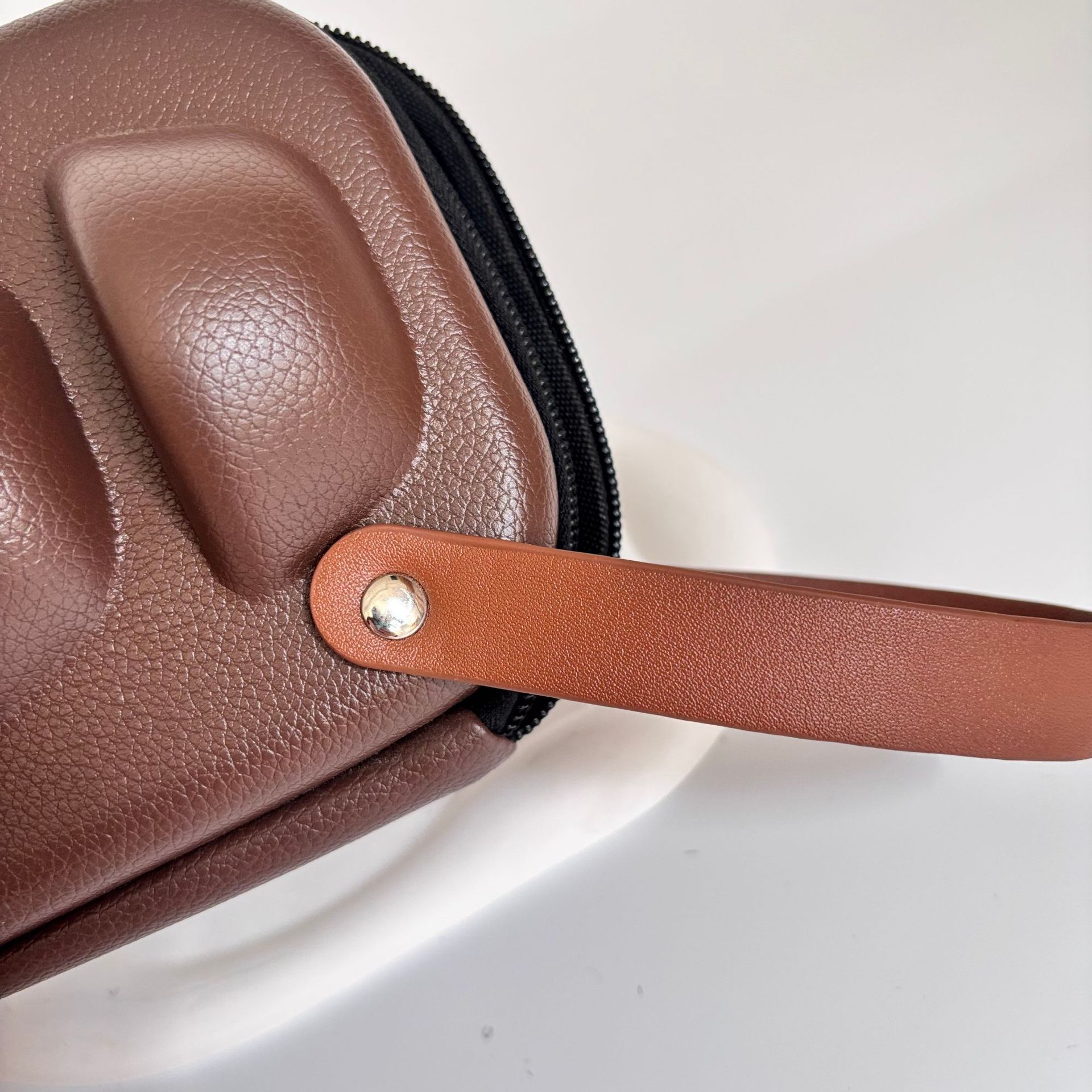 68b438c0f4121a6a73e7c2e151c7be