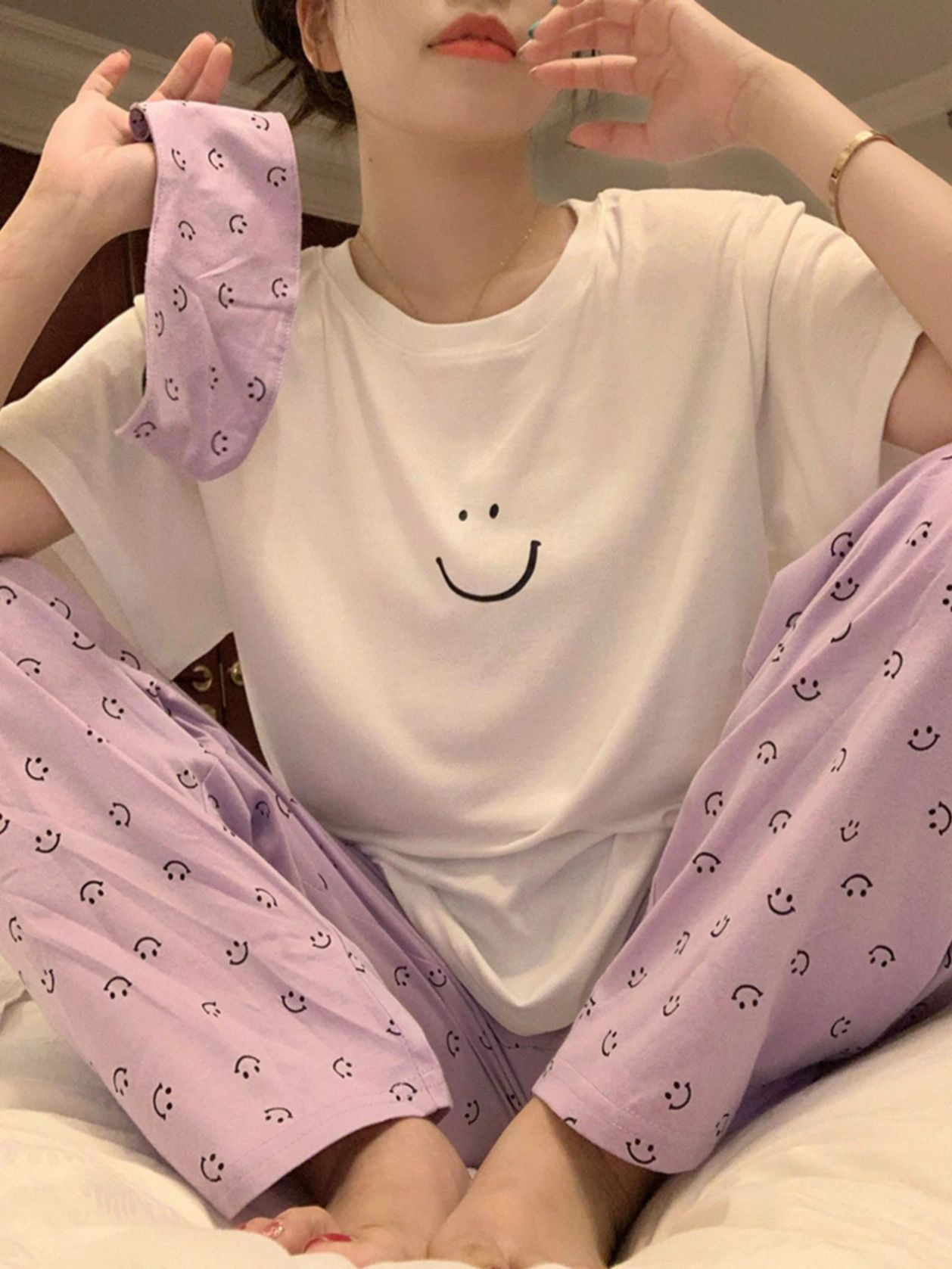 웃는 짧은 소매 바지 라이트 퍼플