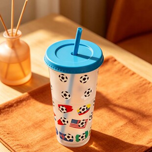 ���ͨ�� 700ml �Ό���������ˮ�������p���b�̲費��©�ܷ��ˮ