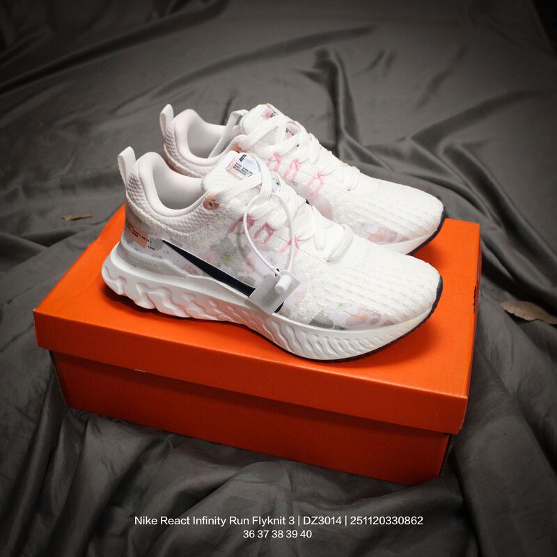Pure Original Run Flyknit3 Running Shoes Rhea Third Generation Marathon Jogging Shoes Lightweight Breathable Fly Knit Socks Shoes