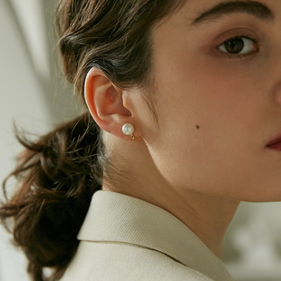 P & n Pearl Ear Clip Women's Retro Temperament Simple Earrings French Advanced Ear Bone Clip Earrings