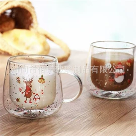 玻璃杯