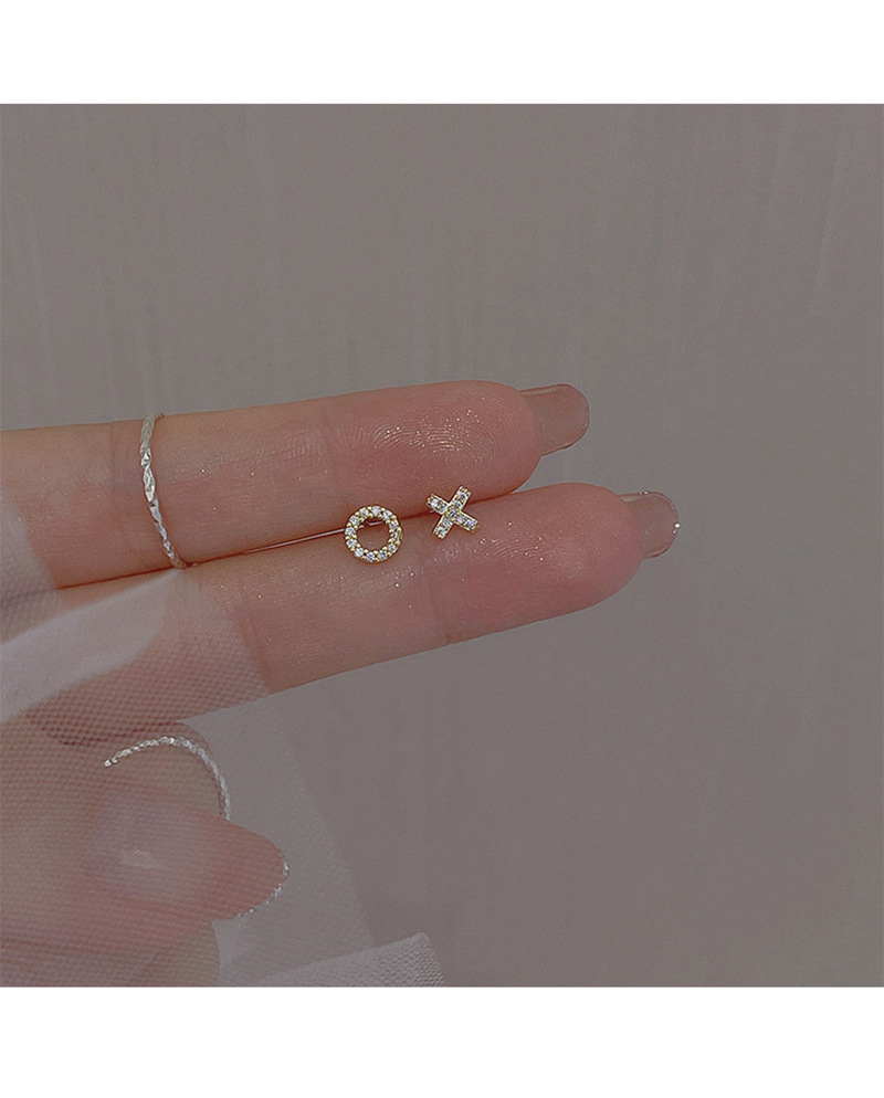 Simple Style Letter Copper Plating Zircon Ear Studs 1 Pair
