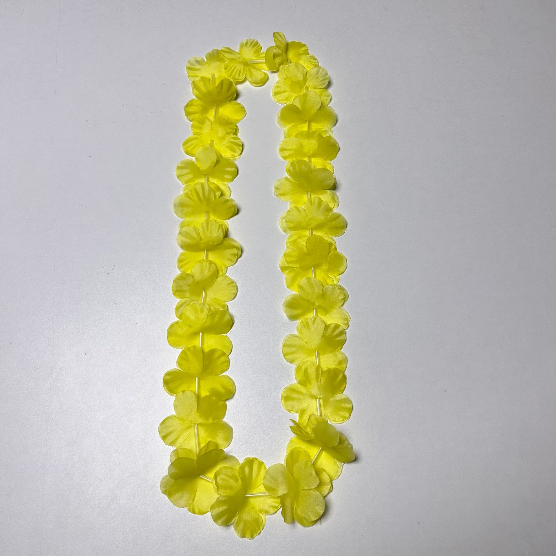 Transfronterizo hawaiano colorido 24 pétalos de 6 cm ceremonia de graduación espectáculo de guirlandas de poliéster fabricantes