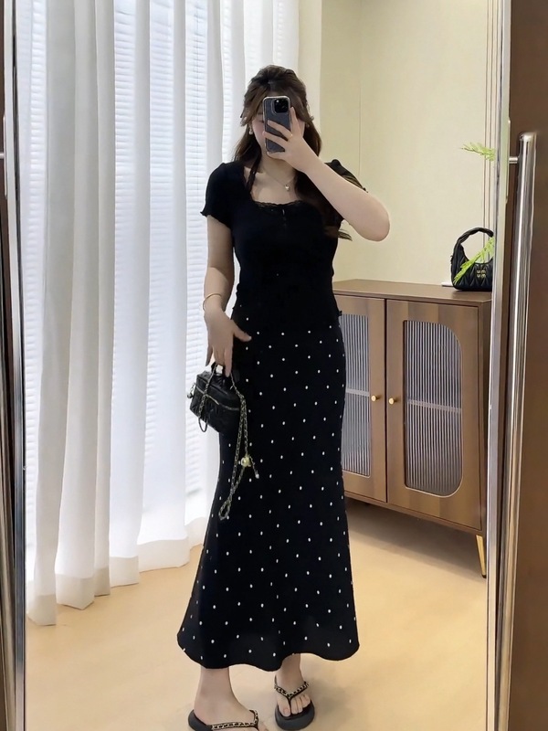 大码胖mm纯欲辣妹蕾丝挂脖短袖上衣女夏季包臀波点气质半身裙套装|undefined