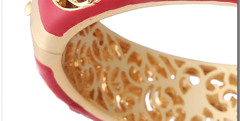 Retro Heart Shape Alloy Gold Plated Zircon Womenu0027S Rings 1 Piece