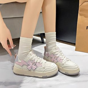Four-Leaf Clover Sneakers for Women 2024 New Korean Style Sports Versatile Thick-Soled Casual White Shoes for Female Students Trendy Shoes