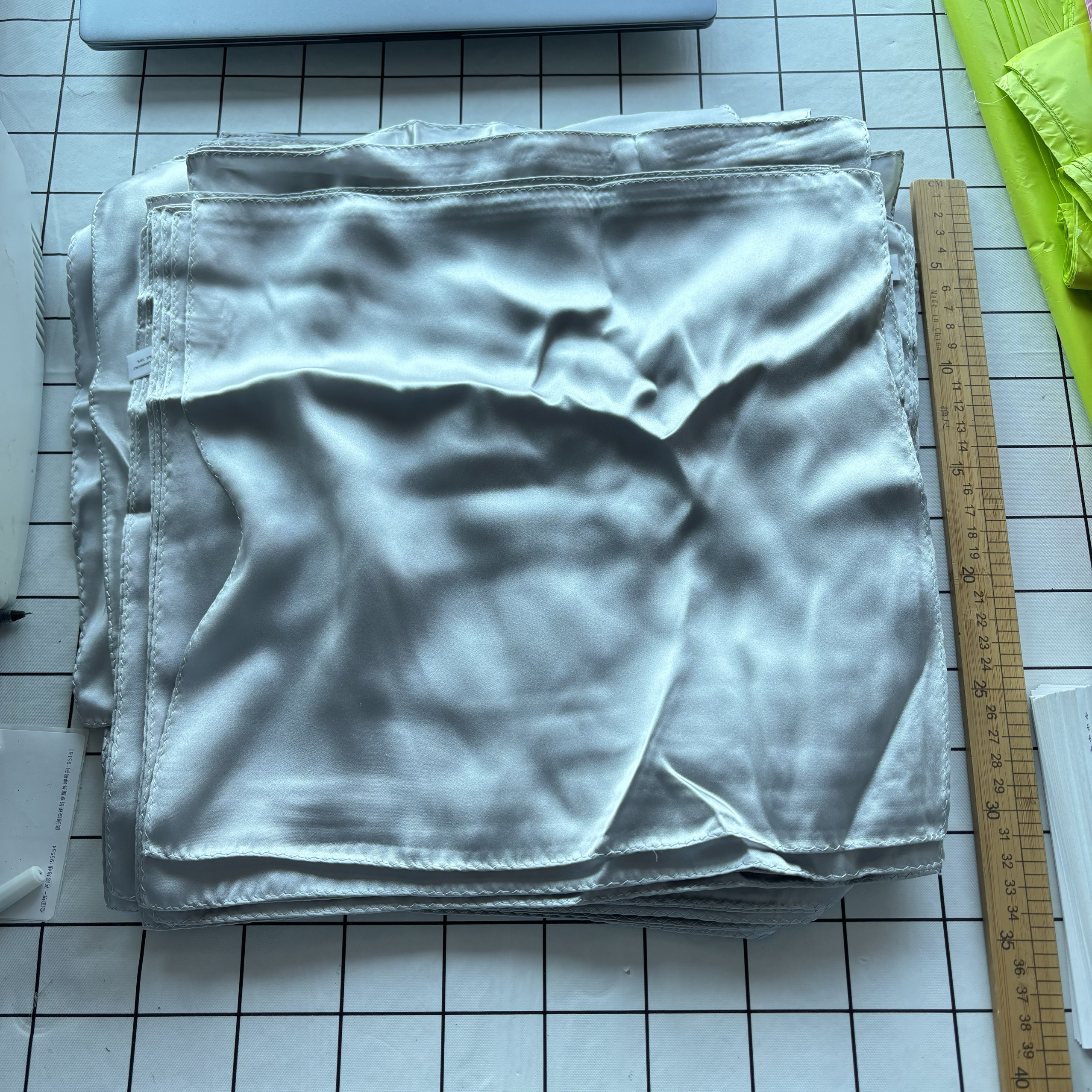 小蓝真丝 白色素绉缎手帕巾30*30CM 桑蚕丝口袋巾