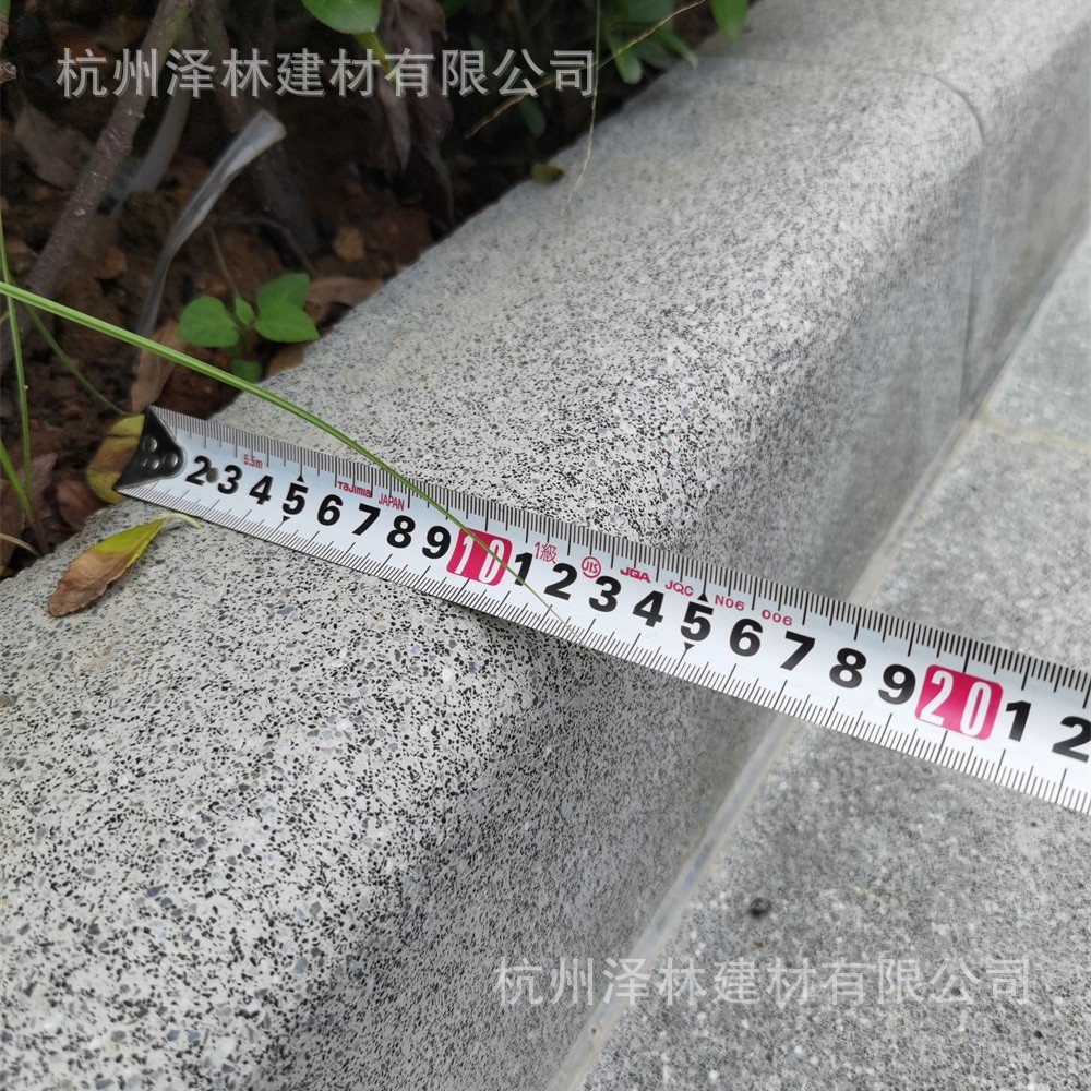 仿芝麻灰PC侧石平石水泥PC路缘石预制混凝土侧石600*120*200