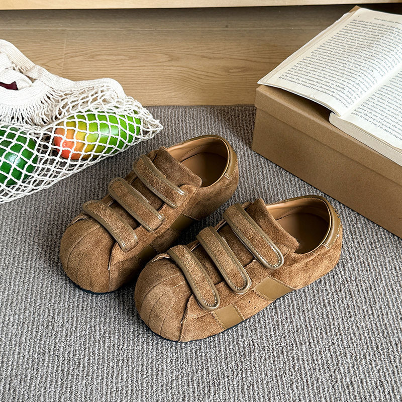 Retro Velcro en la altura de los zapatos de entrenamiento de cabeza grande, feos y lindos, 2025 primavera y otoño nuevos zapatos casuales de moda para mujeres