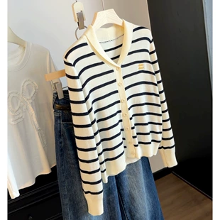 Джемпер в полоску с вышивкой и воротником длинный рукав