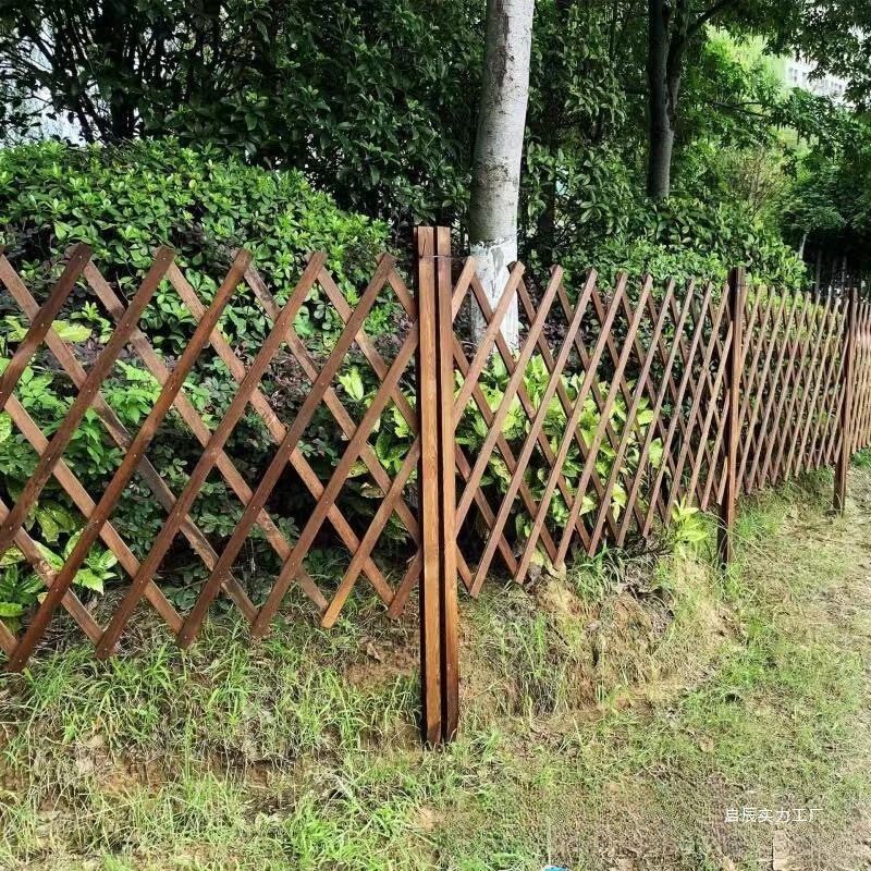Outdoor Anti-Corrosion Wood Fence Telescopic Fence Courtyard Fence Garden Outdoor Vegetable Garden Decorative Guardrail Partition