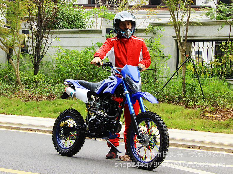150Cc Two-Wheeled Off-Road Motorcycle for Adults, Mountain Bike with Clutch, Suitable for Mid-High Level Racing, Fuel-Powered Motorcycle