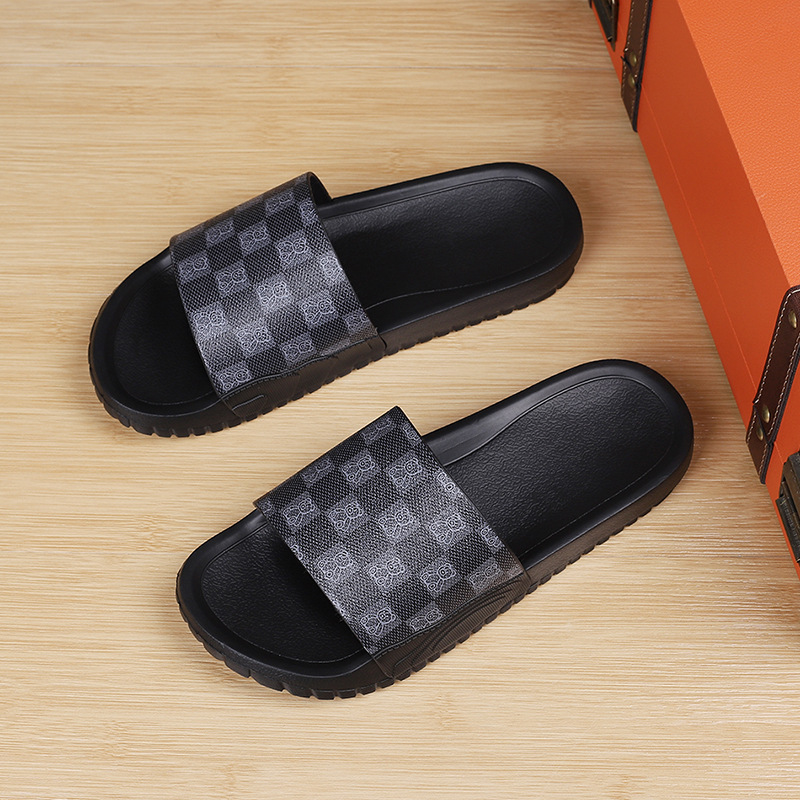 Genuine Leather Slippers Men's Summer Outer Wear Non-slip Trendy Brand 2024 New High-end Fashionable Trendy Beach Slippers Men's Genuine Leather Slippers Men's Summer Outer Wear Non-slip Trendy Brand 2024 New High-end Fashionable Trendy Beach Slippers Men's