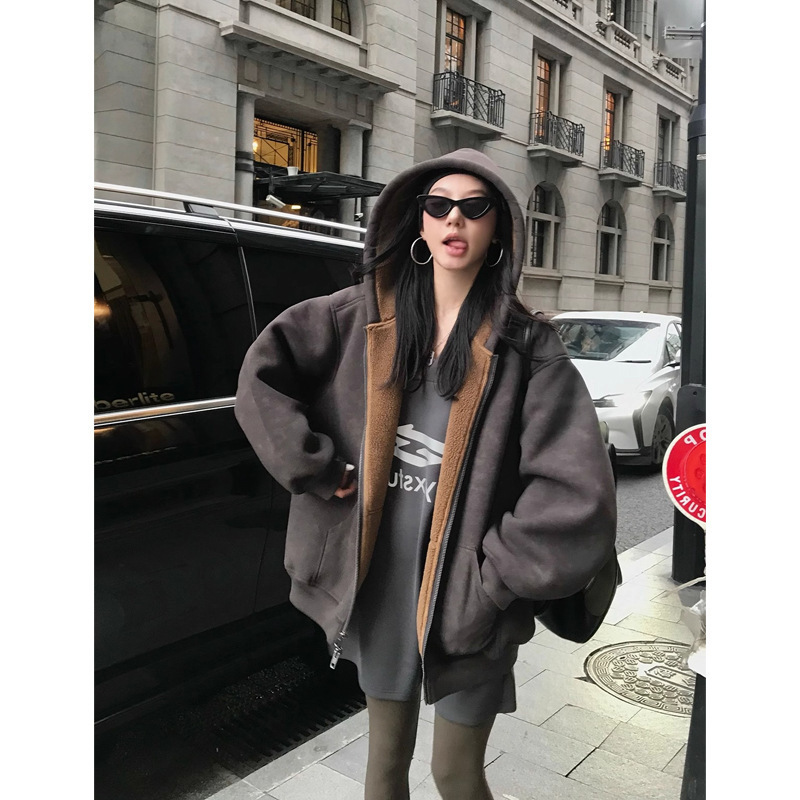 Ouyang Brand Women's Winter New Thick American Retro Loose Casual Hooded Coat with Integrated Fur and Leather