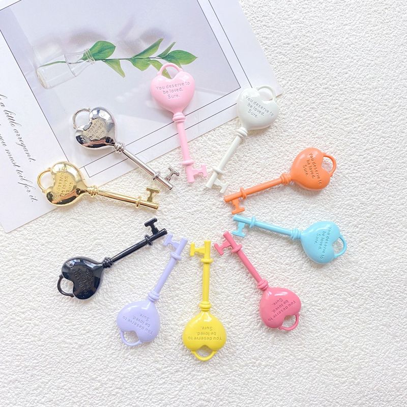 韓国キャンディーカラー合金ラブキーホルダーペンダントクリエイティブ彫刻かわいい女の子 DIY バッグペンダントアクセサリー|undefined
