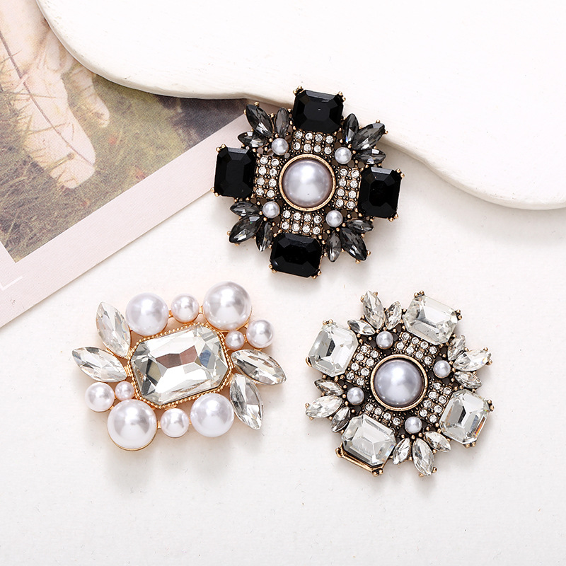 retro jewelry pearl