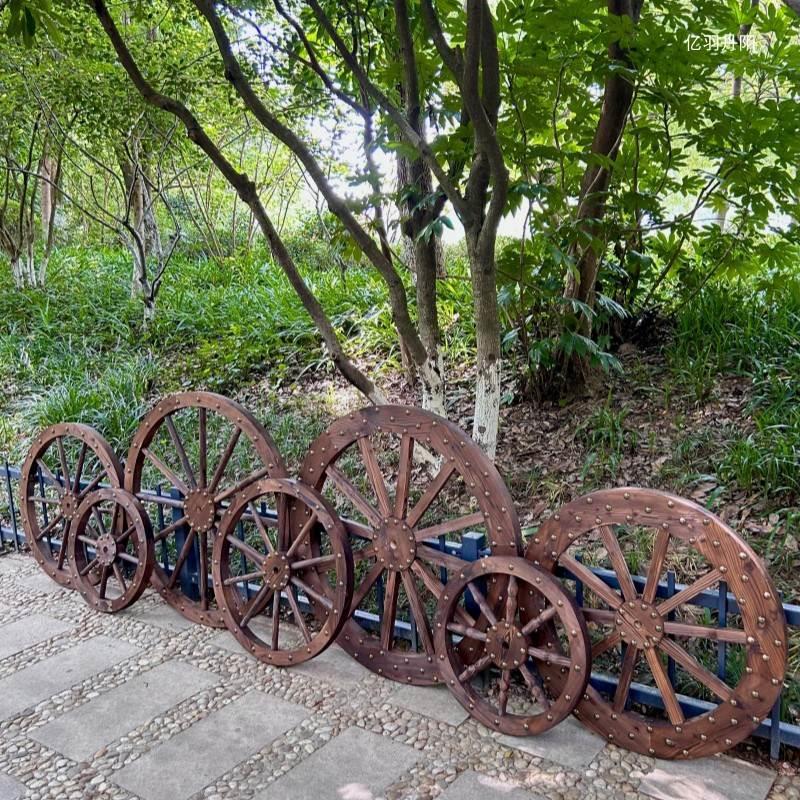 仿古马车轮子网红民宿烧烤火锅店酒吧装饰木轮复古背景墙车轮挂件