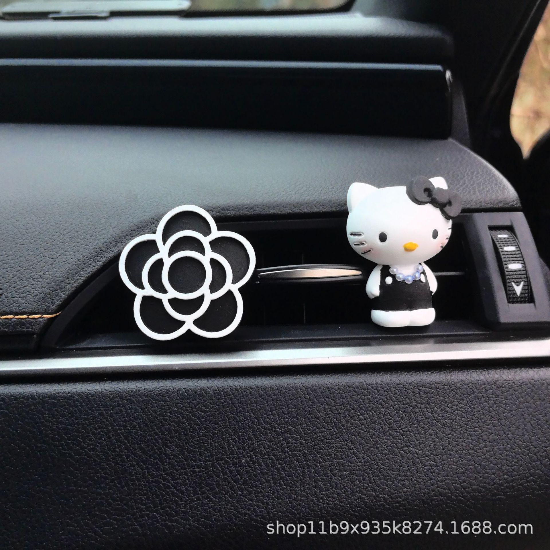 Car Air Freshener Gypsum Car Ornaments Cartoon Perfume Interior Wholesale Cross-Border Export