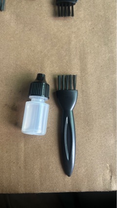 塑料小毛刷油瓶套装现货