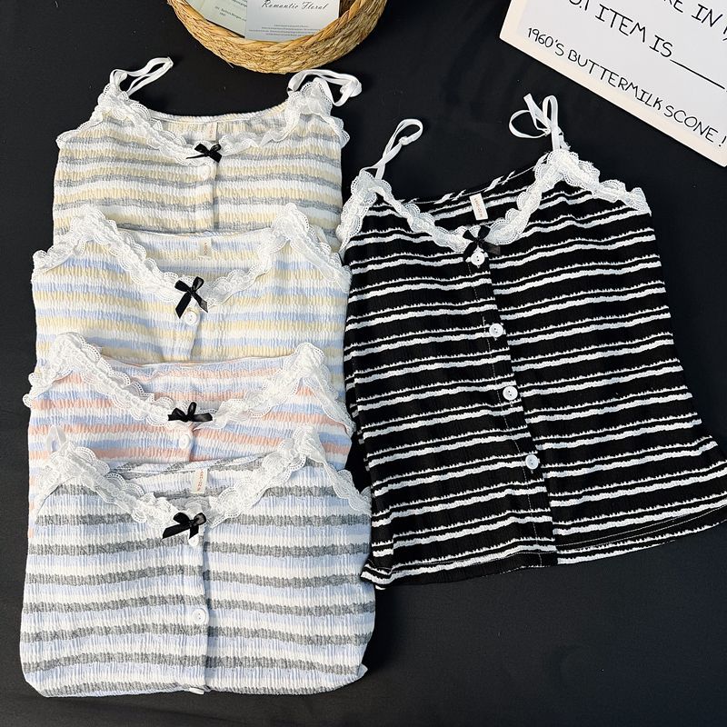 Pijama de mujer de verano con cojín de pecho, pantalones cortos de cabina sexy puros, rayas delgadas sin mangas, set de ropa de verano