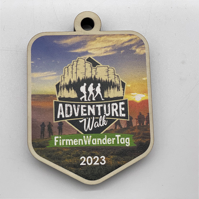 Suministro de fábrica moderna simple etiqueta de madera uv etiqueta de madera simple grabado láser etiqueta de madera al por mayor