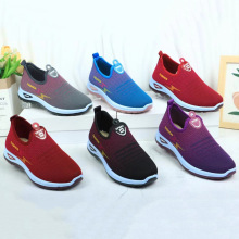 春秋单鞋女2025春季老北京布鞋休闲时尚运动女款赶集地摊货源