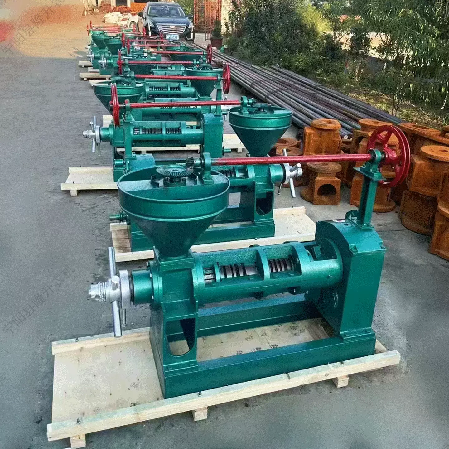 新款双螺旋榨油机 冷热两用大豆 菜籽 棉籽 胡麻 核桃商用家用