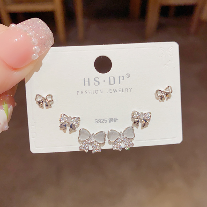 Copper Material Bow Knot Pattern 1 Set Simple Style Classic Style Bow Knot Plating Copper 14K Gold Plated Ear Studs