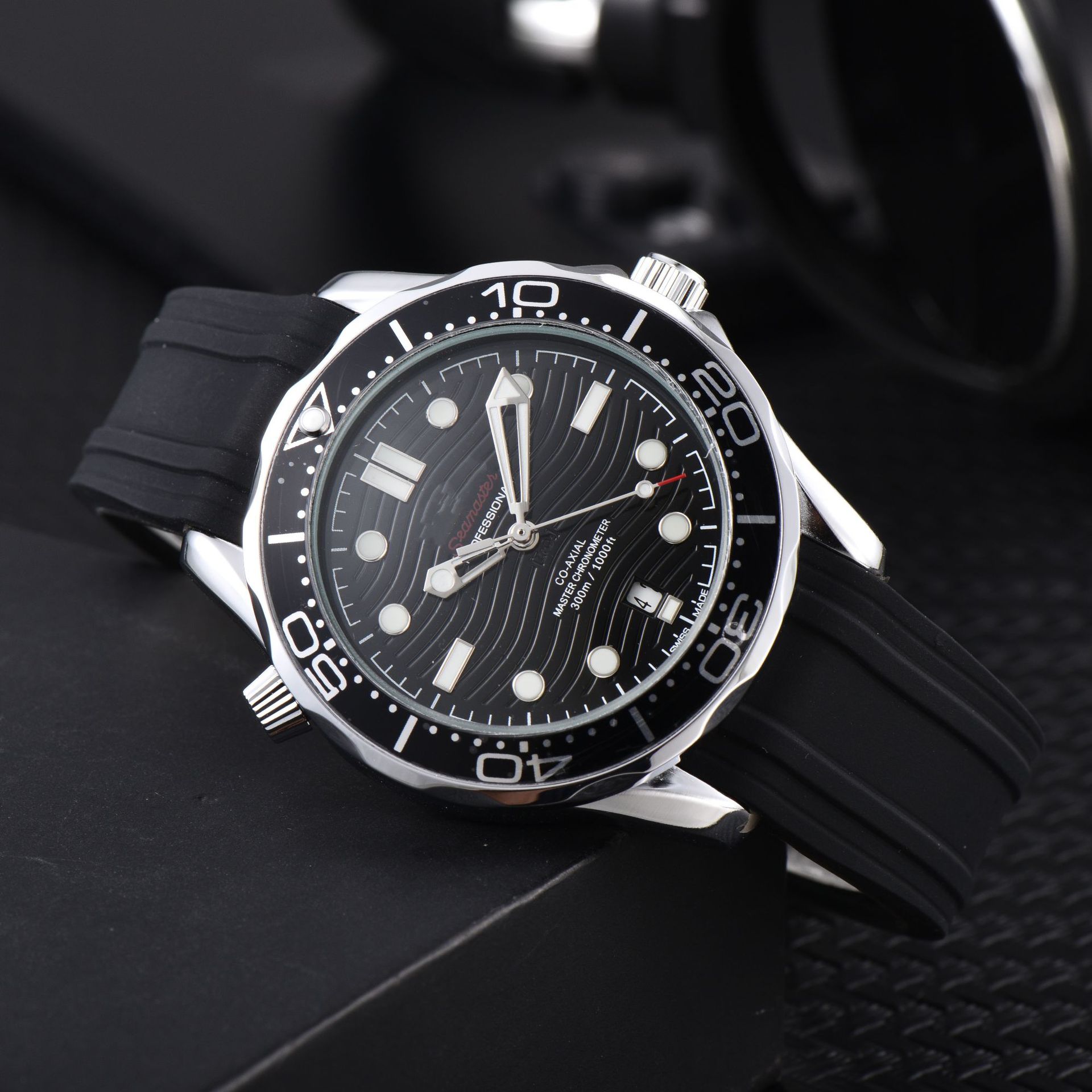 Haima 300 Watch Men's Automatic Mechanical Watch Sports Leisure Waterproof Luminous Watch Diving Mechanical Watch