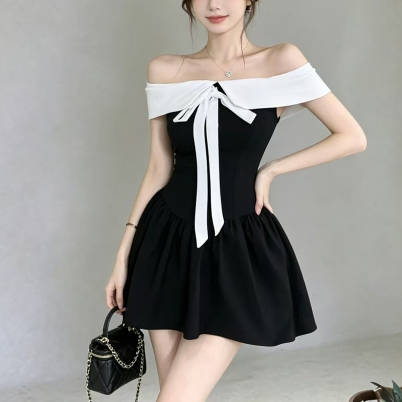 French-Style Spicy Girl Style Color-Blocked One-Shoulder Bow Sleeveless Dress for Women, Autumn Waist-Cinching Slimming Elegant Princess Dress